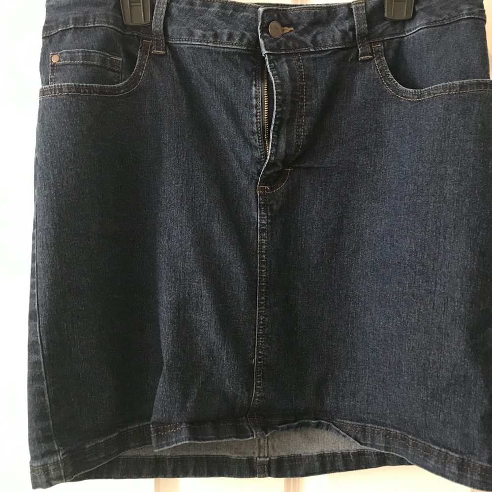 Set of 2 Lee mid rise denim skorts size 16